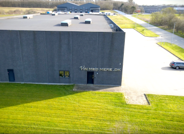 Se mere om vores familieejede virksomhed i Vejen