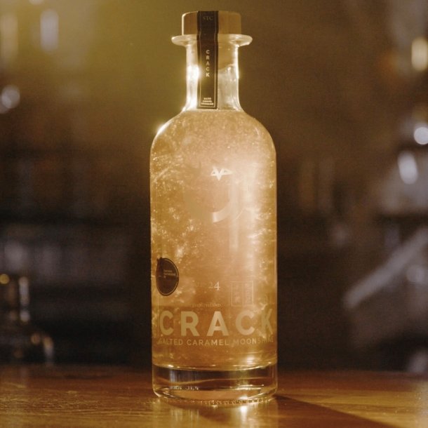 CRACK ROCKS! Salted Caramel Moonshine Golden Christmas Edition 70 CL. - 24%