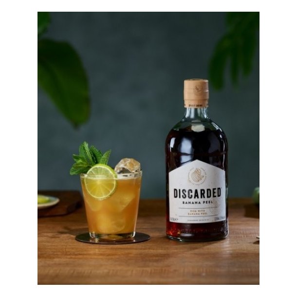 Discarded Banana Peel Rum 70 cl. 37,5 MØRK ROM VIN MED MERE .DK
