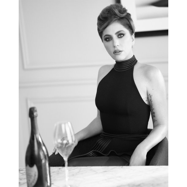 Dom Prignon Lady Gaga Limited Edition Champagne Vintage 2010 i gaveske 75 cl. - 12,5%