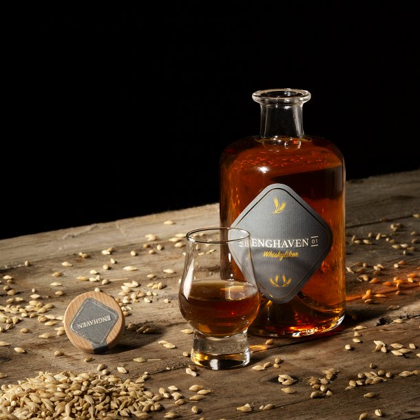 Enghaven Whiskylikr 50 cl. - 37%