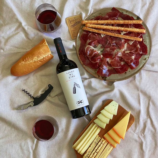 Light my Fire 2022 Garnacha Tintorera 15%