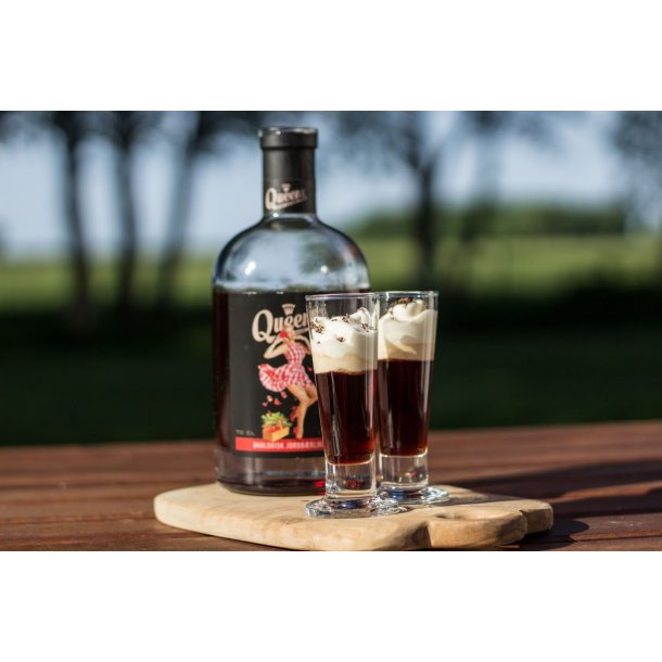 Queens Jordbr Likr ko 70 cl. - 18%